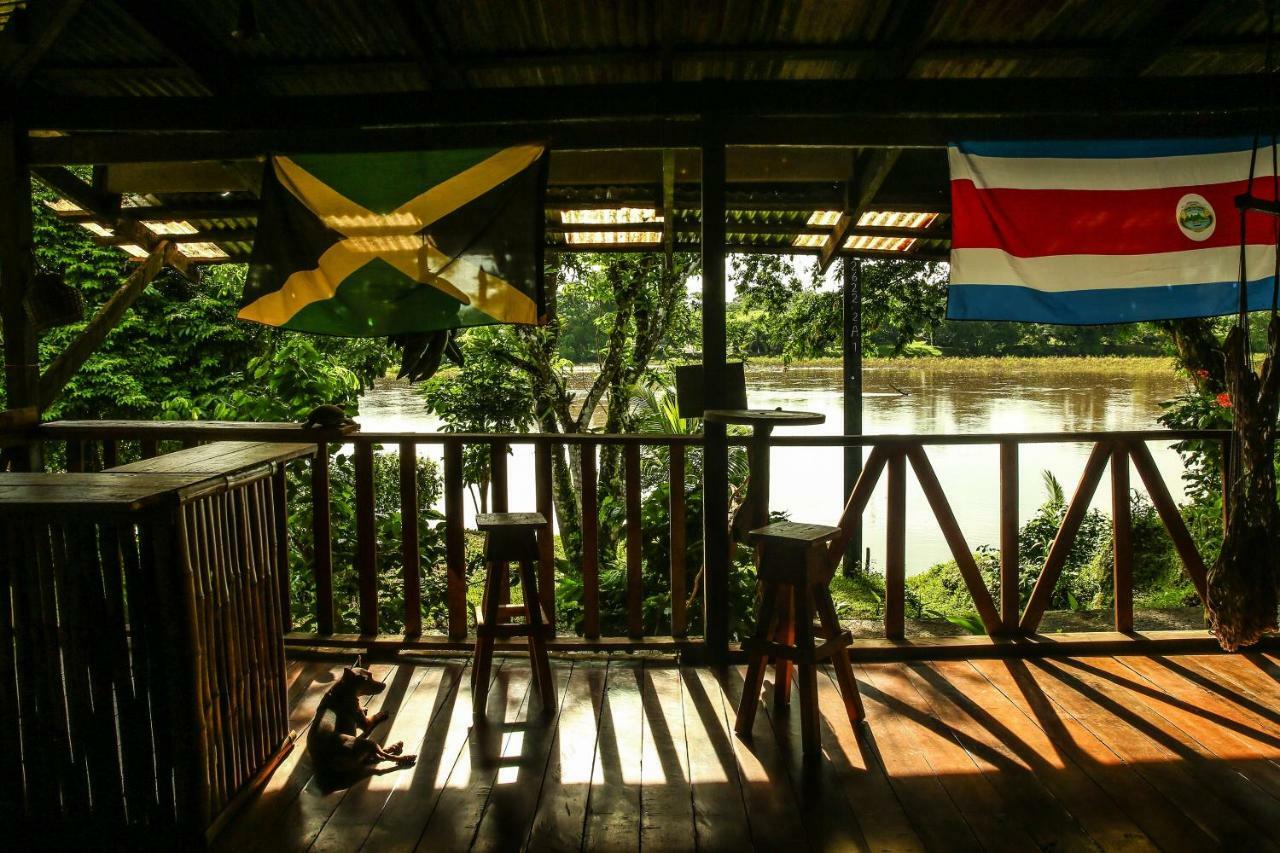Tapir Lodge Santa Rita  Exterior foto